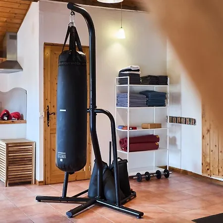 8 Entre Reims Et Epernay - La Cheneviere - Au Beau Sarrazin *