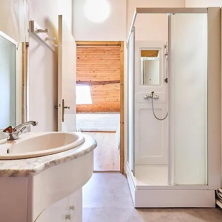 8 Entre Reims Et Epernay - La Cheneviere - Au Beau Sarrazin *