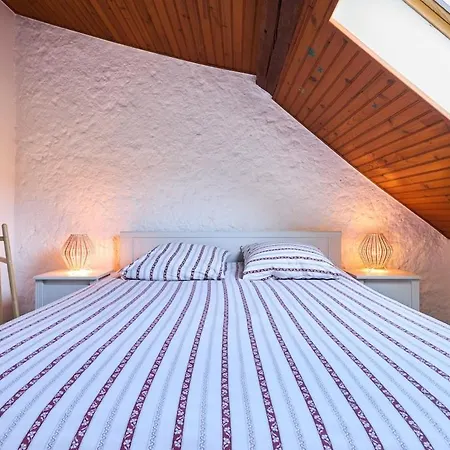 8 Entre Reims Et Epernay - La Cheneviere - Au Beau Sarrazin * Fontaine-sur-Ay